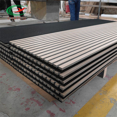 Ognioodporny panel drewniany MDF Fornir 3D PET Kompozyt pochłaniający dźwięk